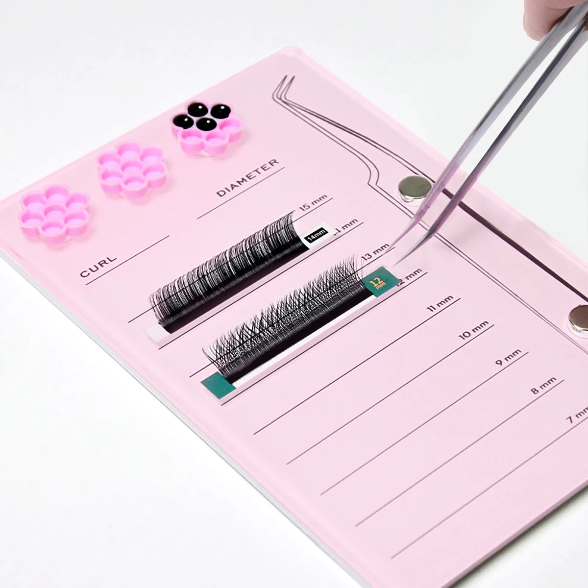 まつげエクステンション用スケールホルダー、磁石付きアクリル製 - Eyelash Extension Menu のレビューと価格