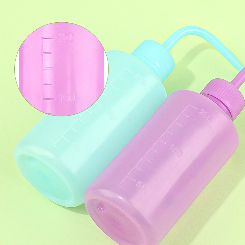 まつげエクステ用カーブノズルウォッシュボトル、多色プラスチッ - Eyelash Extension Salon のレビューと価格